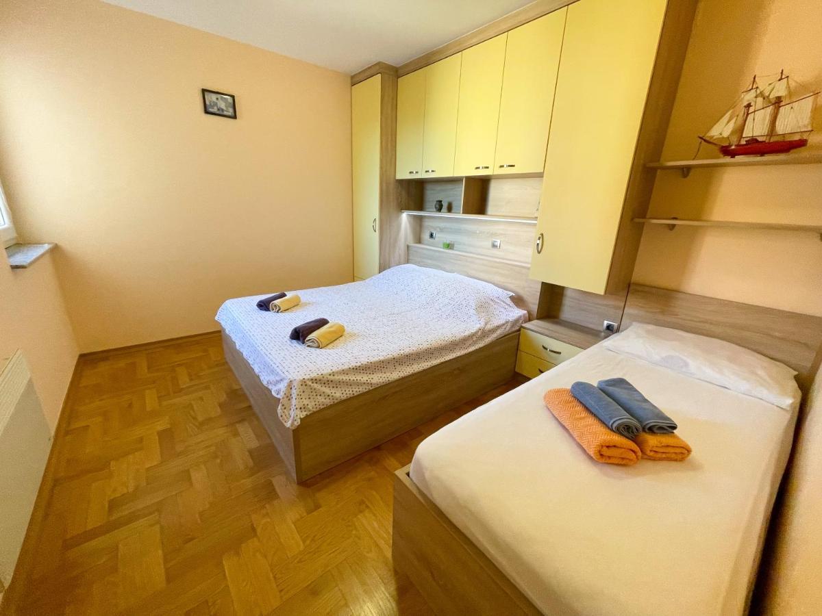 Apartmani Josip Dramalj Eksteriør bilde